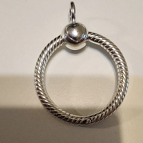 Pandora Moments O Pendant - Picture 5 of 8